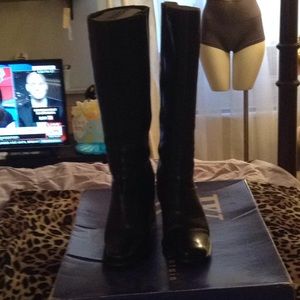 White Mountain Black Leather Ladies Dress Boots